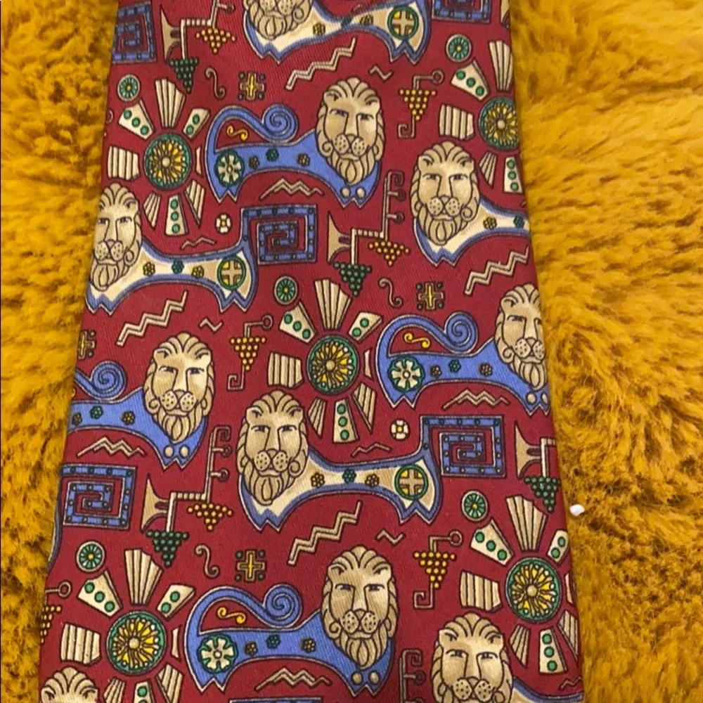Salvador Ferragamo genuine silk tie made in Italy